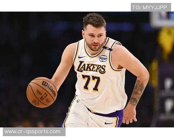 东契奇与里夫斯联手闪耀湖人逆转鹈鹕四连败雪耻再启新篇章