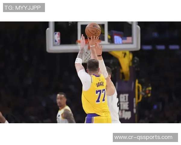 亚历山大持球单打:撤步三分的绝杀瞬间揭秘 亚历山大持球单打:撤步三分的绝杀瞬间揭秘