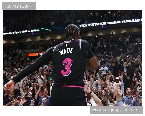 神来之笔！米切尔及时提醒迪恩·韦德翻身强投压哨命中